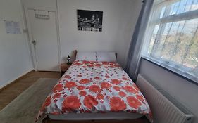Private Rooms In London,